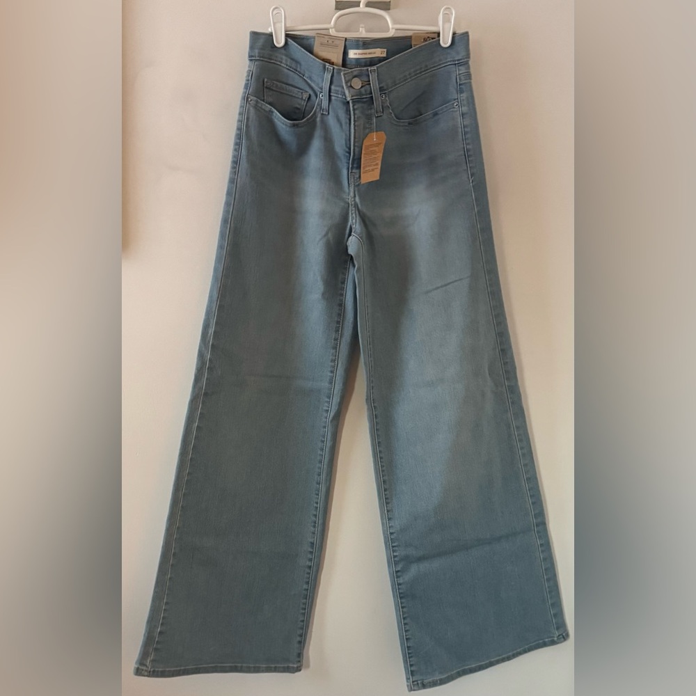NWT Levi's 318 Shaping Wide Leg Mid Rise Women's Jeans Size 27/32